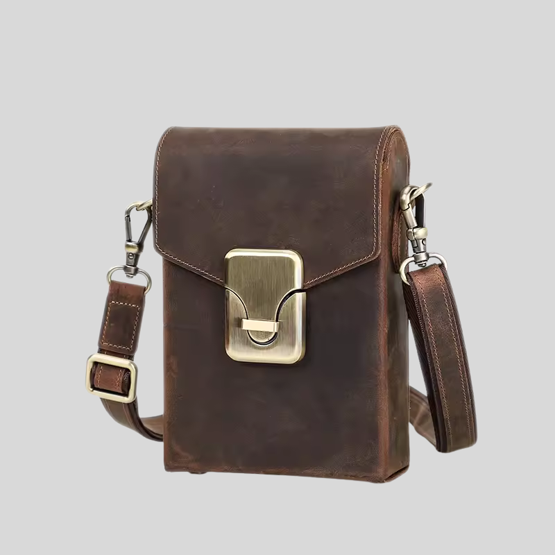 Only in high-quality leather can you find the natural blood tendon markings (43)